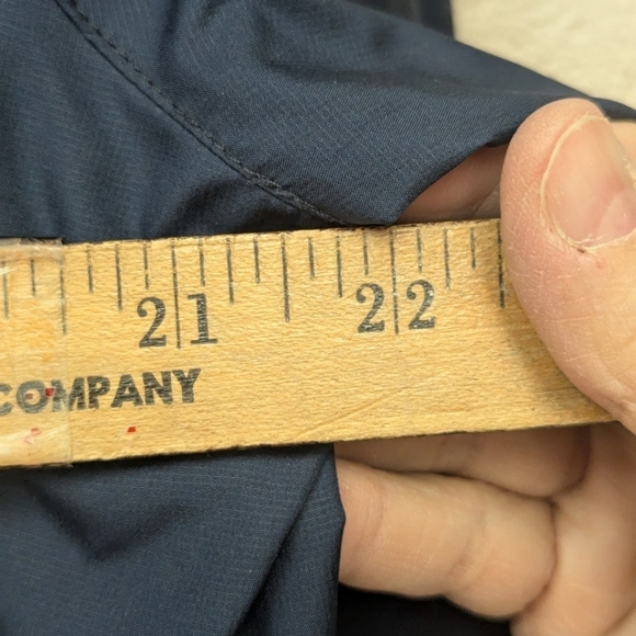 The North Face windbreaker in women's XL navy/coral pristine condition like new - Picture 15 of 16